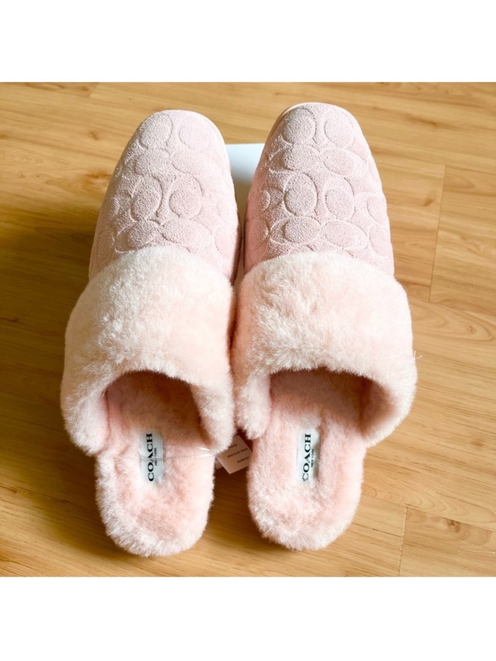 Coach Sherpa Flat Mule In Signature
Suede#CCX65 Women 10.0 US